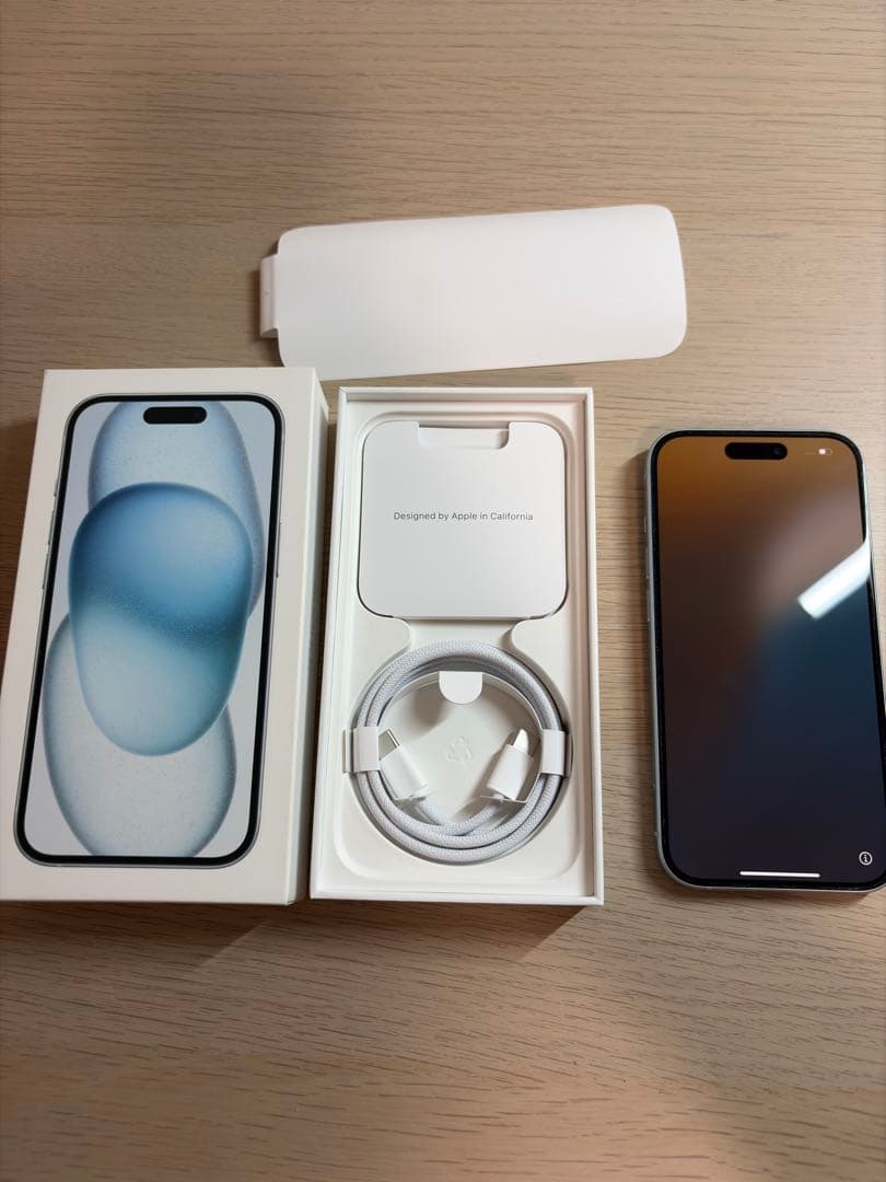 Apple iPhone 15 128GB ブルー