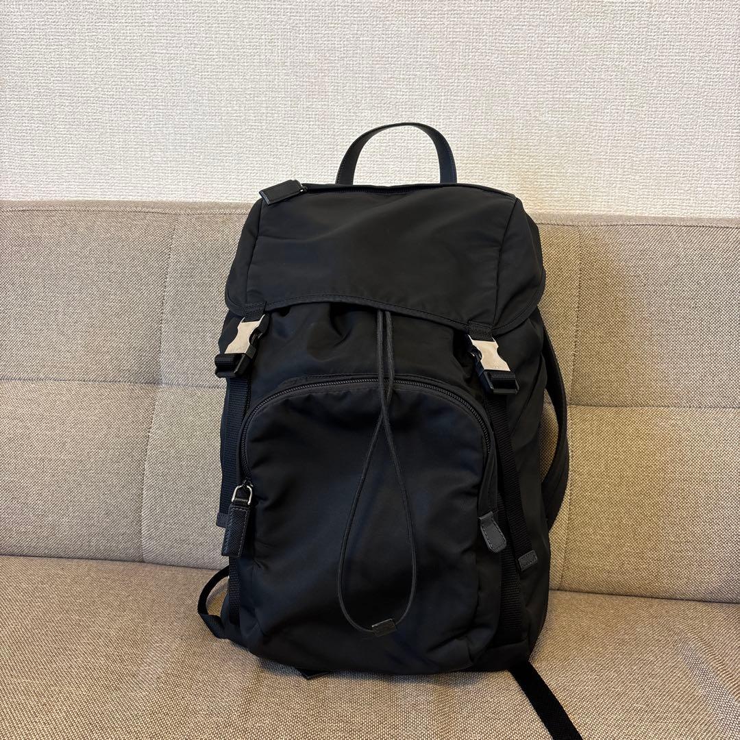 プラダ　あんしん鑑定済　パックパック　2VZ135 ブラック　サフィアーノレザー