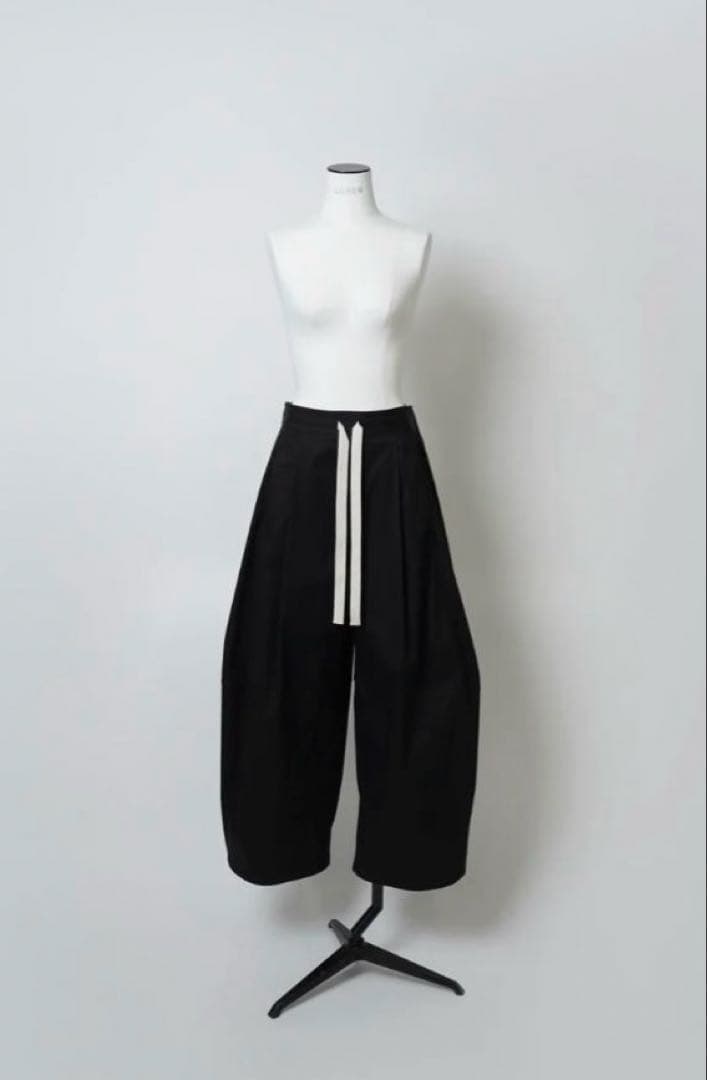 【LOHEN】チノパン ３６ブラック