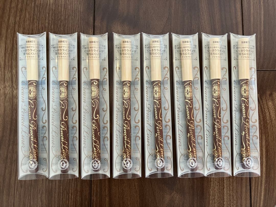 マジョリカ　マジョルカ　クリーム　ペンシルライナー