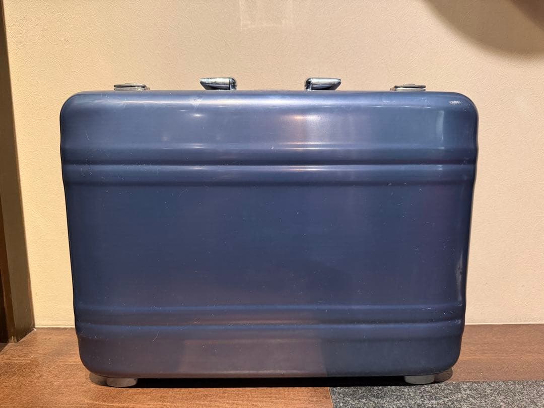 t*a様 ゼロハリバートン アタッシュケース ポリカーボネート ブルー ダイヤル