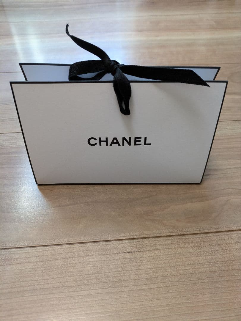 CHANEL/シャネル レ キャトル オンブル ブトン #239