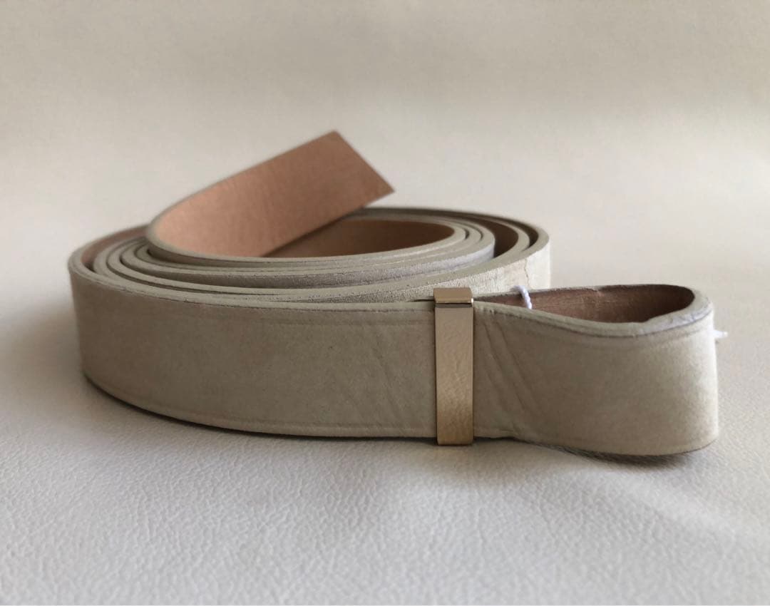 【新品タグ付】トゥモローランド ロングベルト 牛革 ベージュ