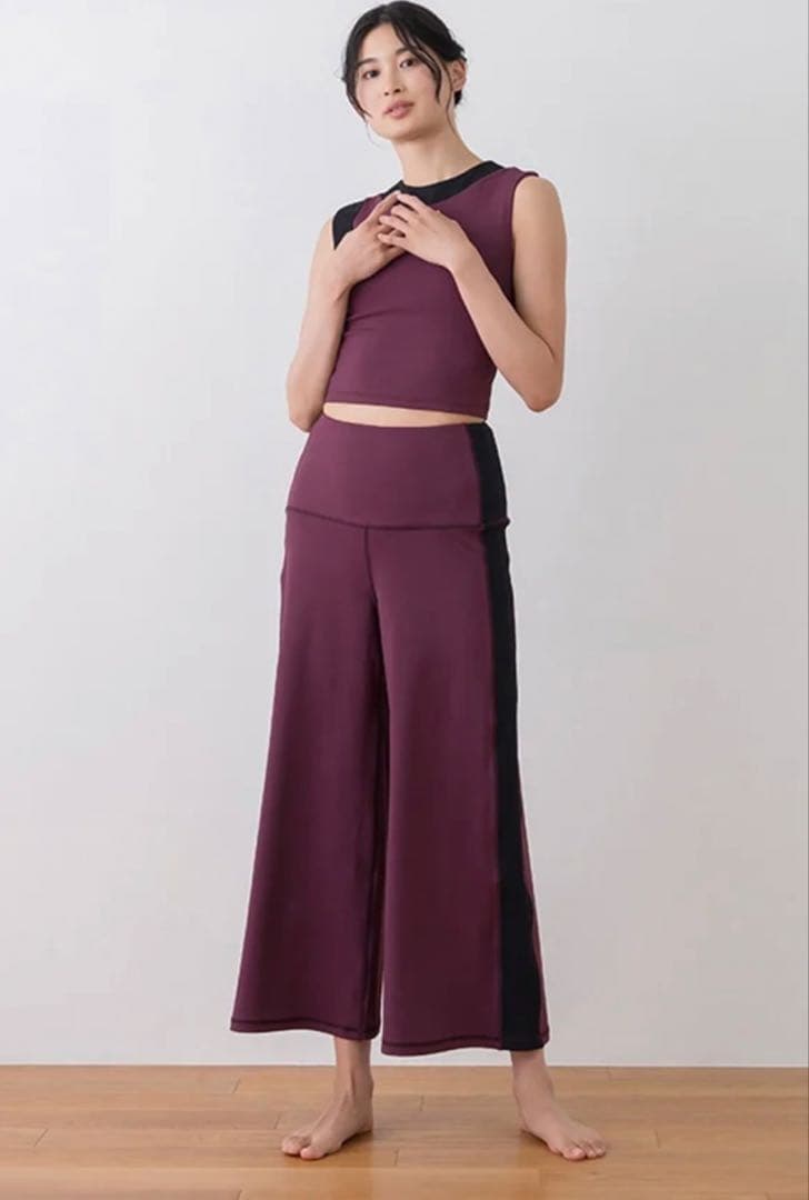 【SUKALA 】ヨガウェアセット Mタンクトップとワイドパンツ