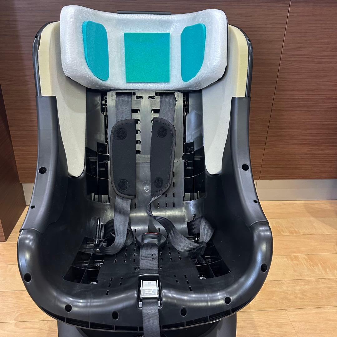 美品 Aprica アップリカ クルリラ ビッテ エックス 黒 ISOFIX