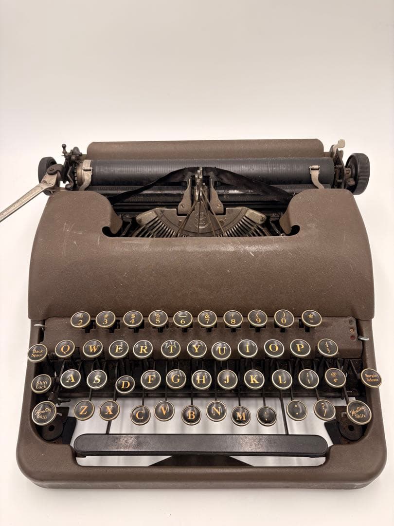 クラシック ブラウン タイプライター