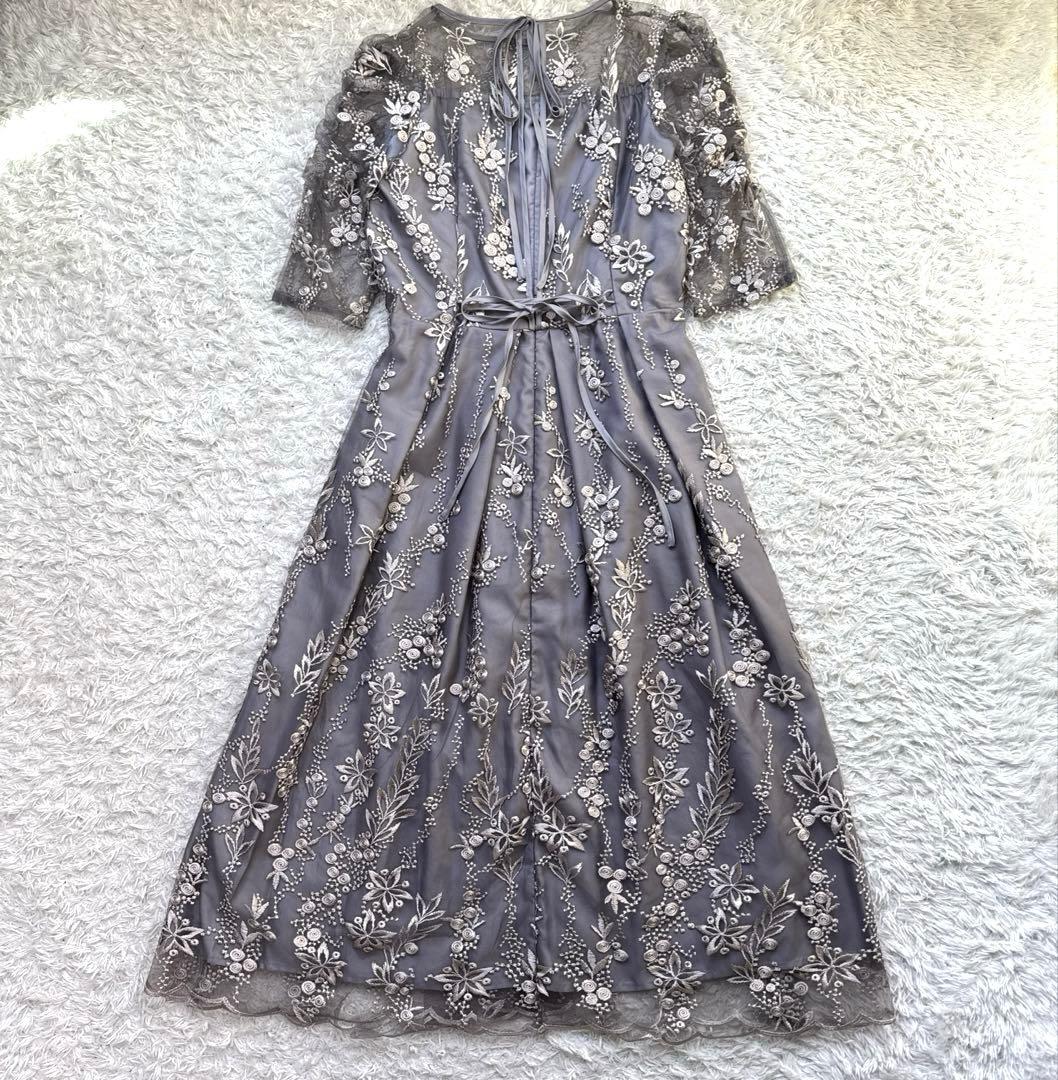 極美品 niana 刺繍レース バックリボン パーティードレス 二次会 M