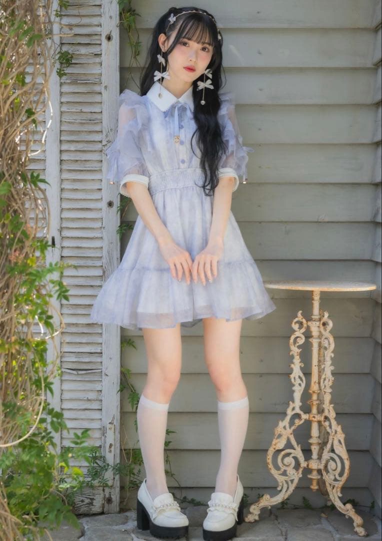 花柄半袖ミニワンピース