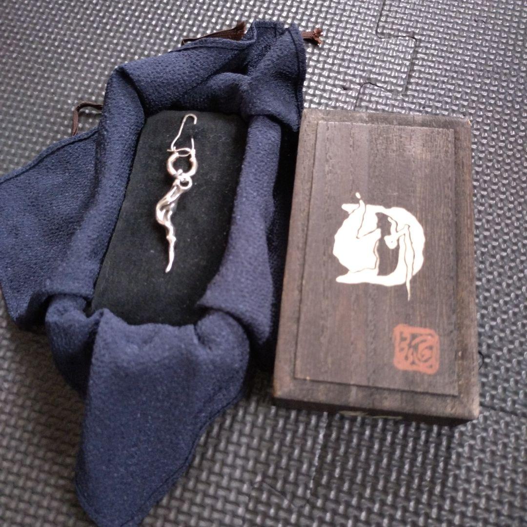 本日限定値下げ!!darts of taujan プシケ ピアス