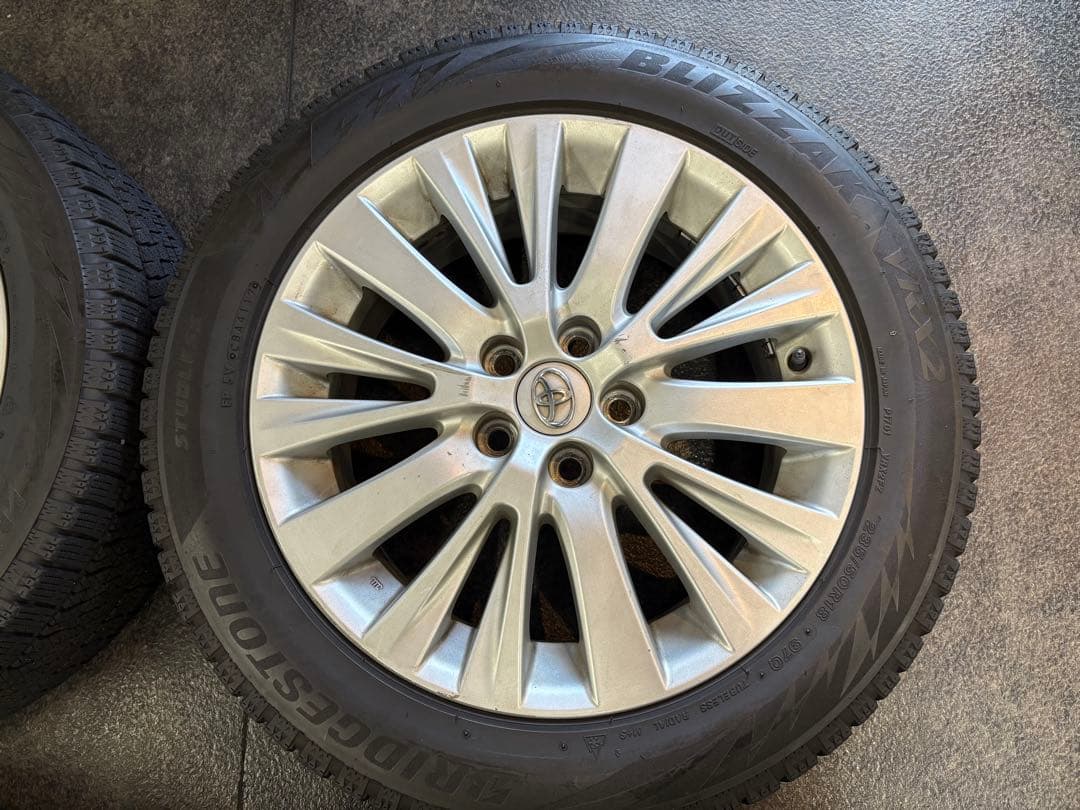 ⭐︎送料込み⭐︎トヨタ純正18インチ スタッドレス　ヴェルファイア　アルファード等に