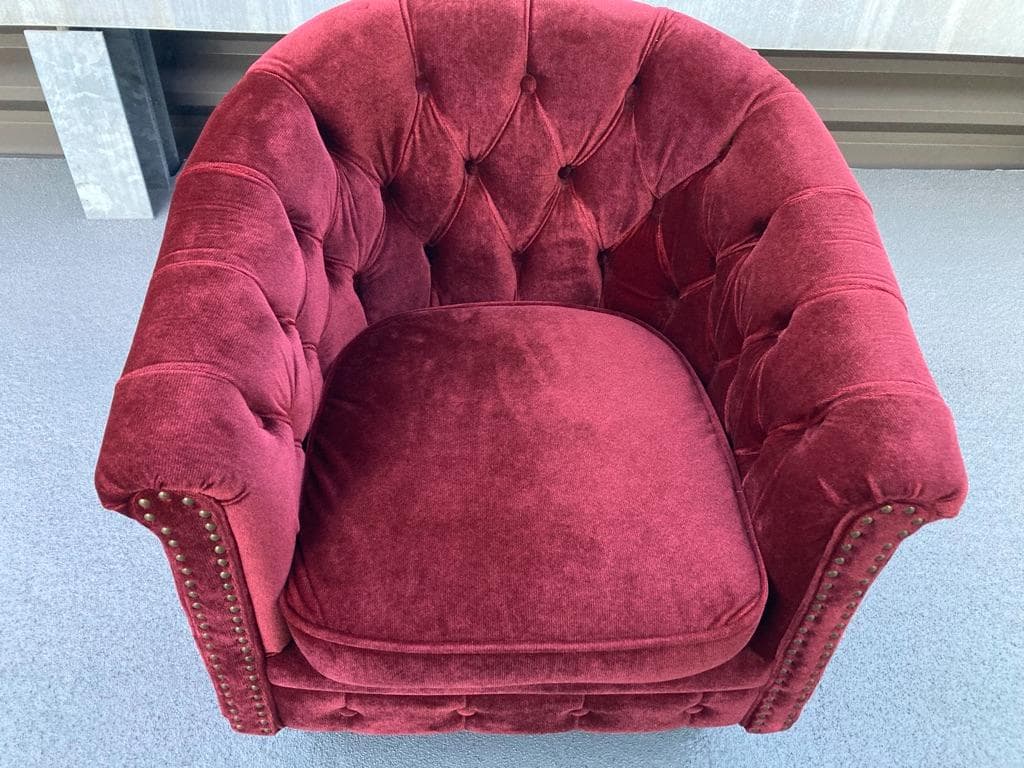 ヴィンセント　チェスターフィールド　1人掛けソファ　ベルベット　レッド