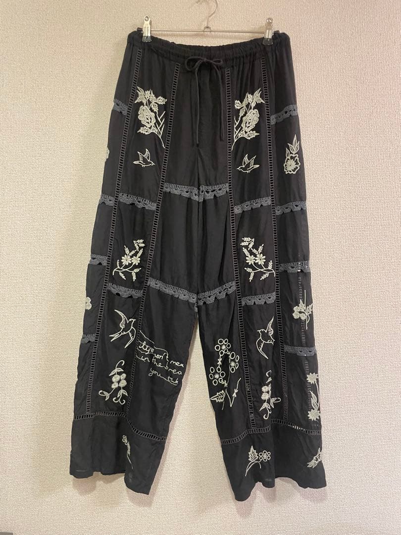 11/4限定値下！Embroidery Patchwork Trousers