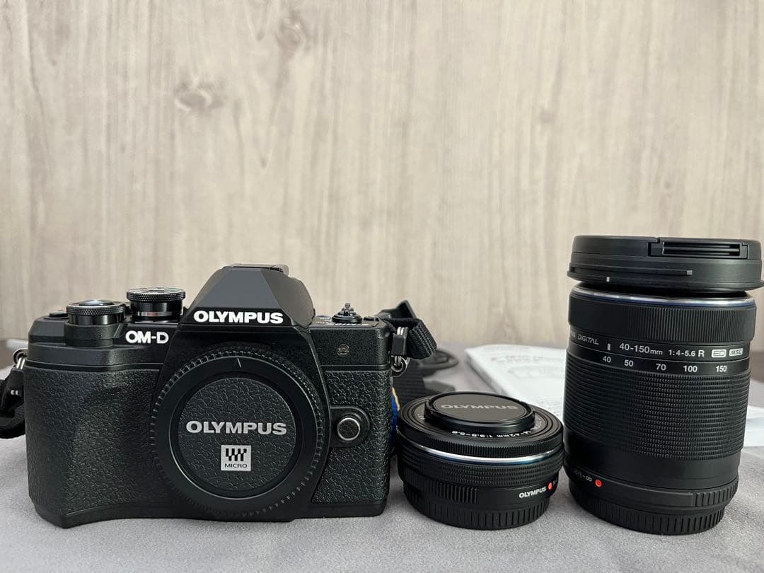 OLYMPUS OM-D EM10 MarkⅢ EXダブルズームキット ブラック