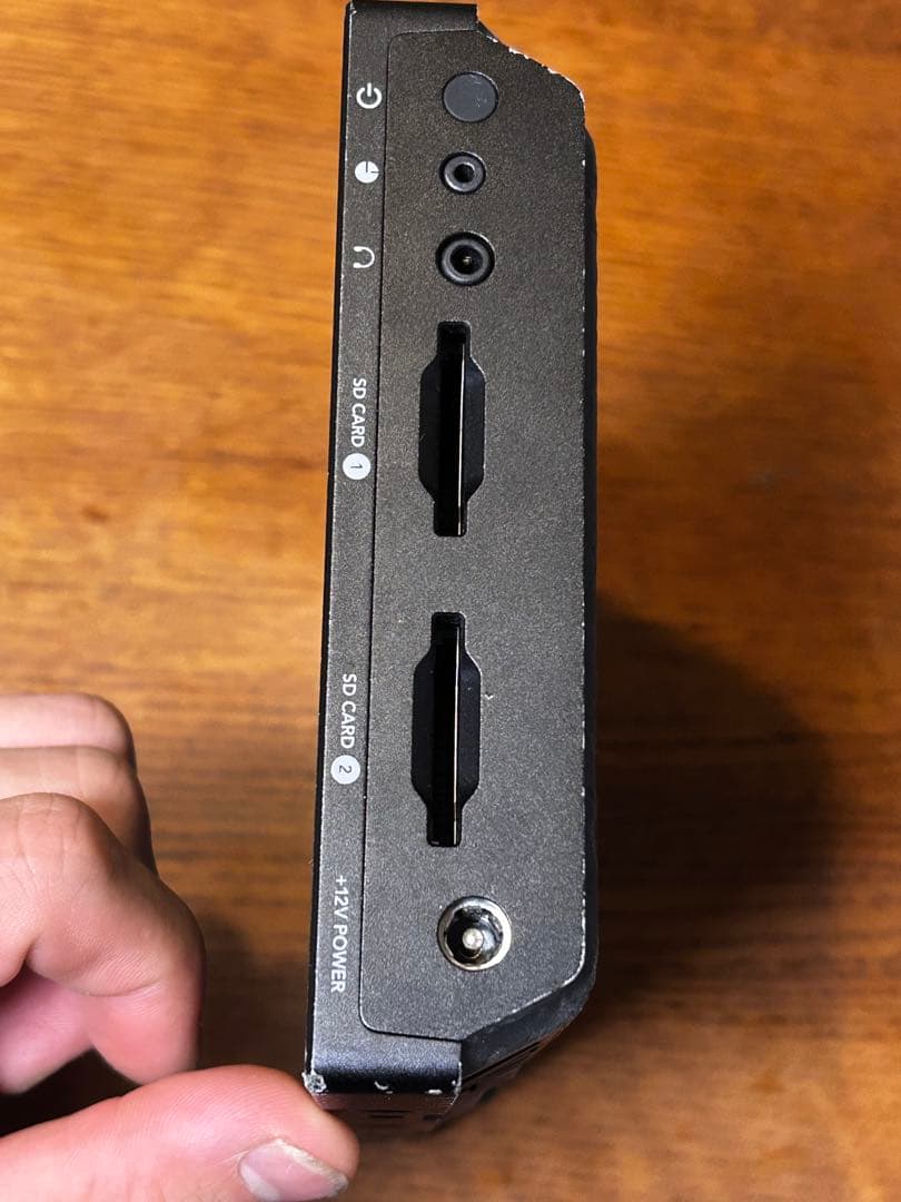 Blackmagic Design Video Assist 4K 7インチ