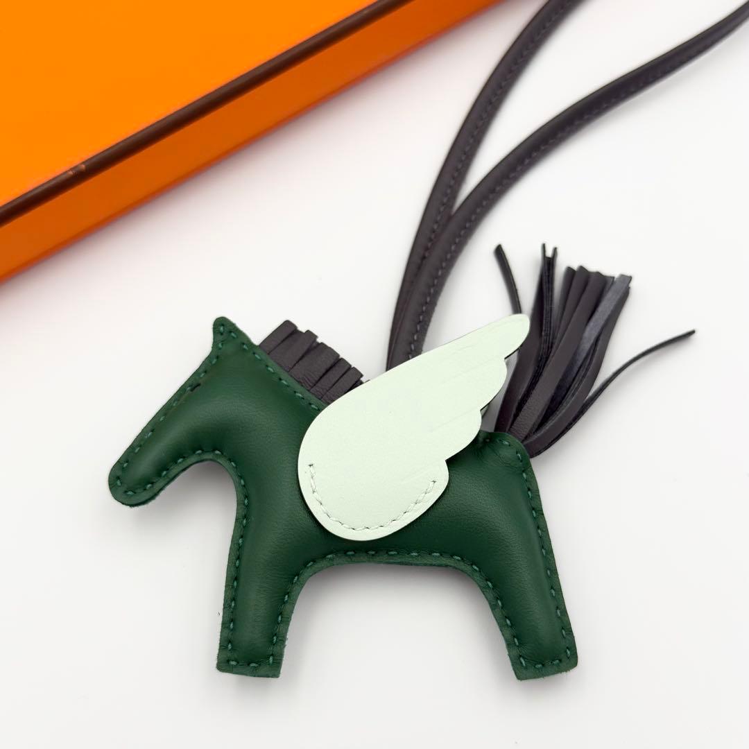 鑑定済⭐️新品未使用⭐️エルメス 24年製 ペガサスPM W刻印 バッグチャーム