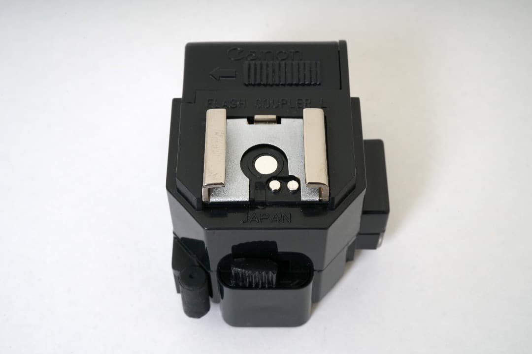 キャノン　初代F-1用　フラッシュカプラーL　（新品）　超珍品