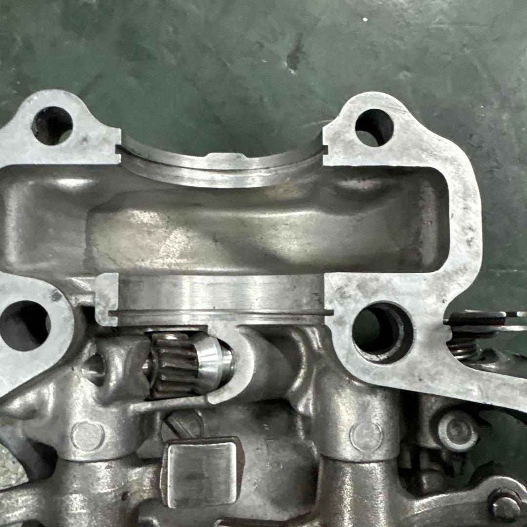 ひ*で様 sr400 2型　シリンダーヘッド　完全鏡面仕上げ