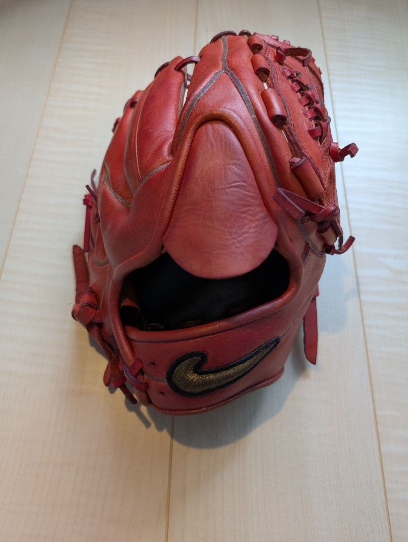 ゆ*き様 Nike EDGE 軟式グローブ レッド　右投げ投手用