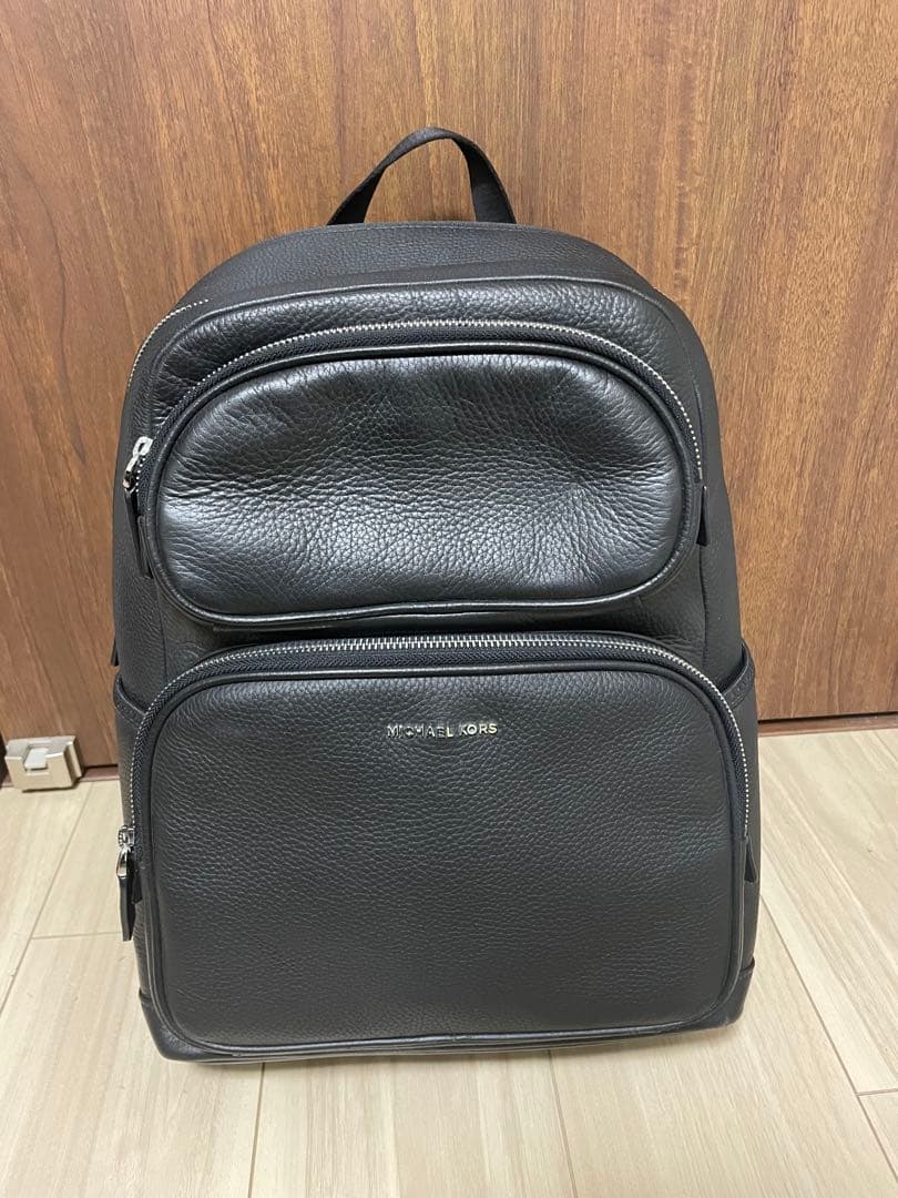 MICHAEL KORS ブラックバックパック