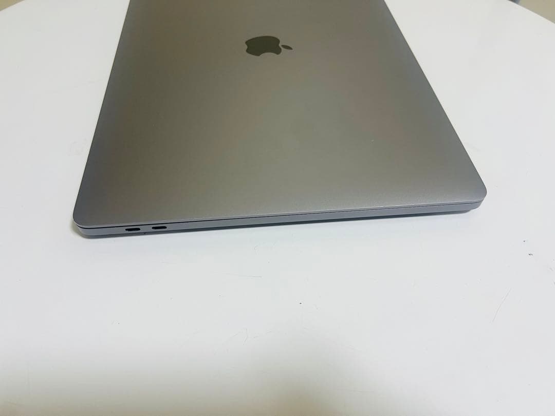 Macbook Pro 2019 16インチ i7/16GB/512GB