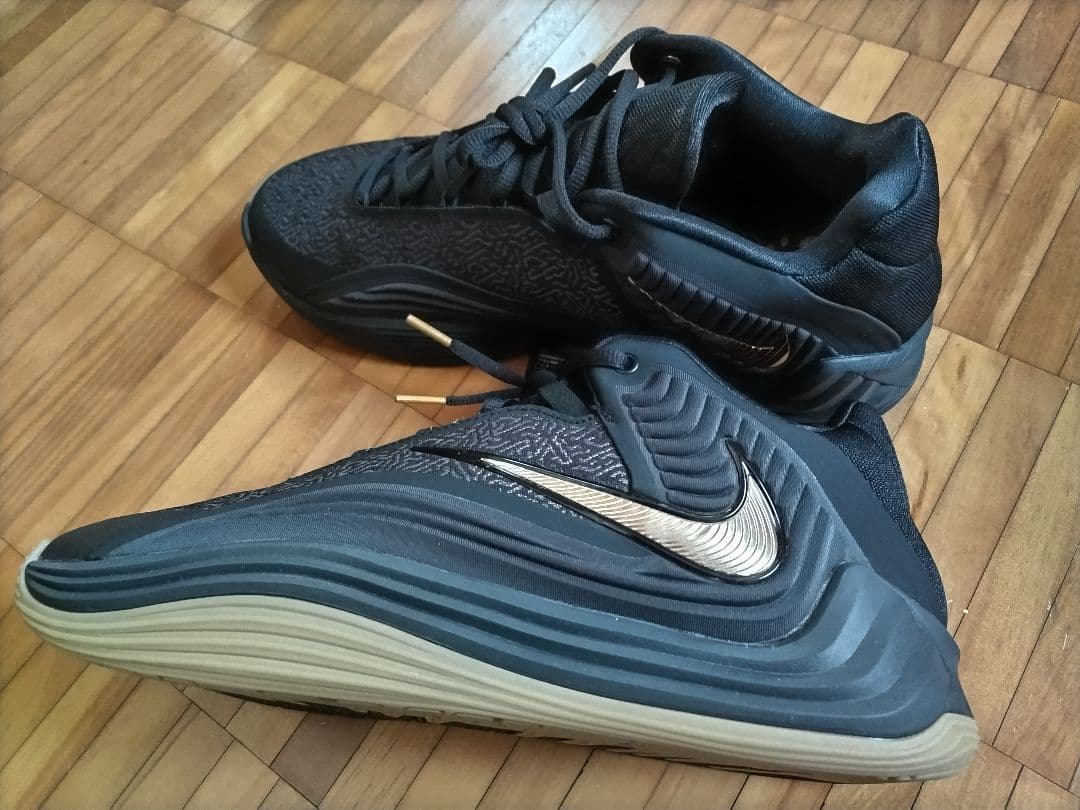 新品未使用　ナイキ　ズームフリーク7　29cm