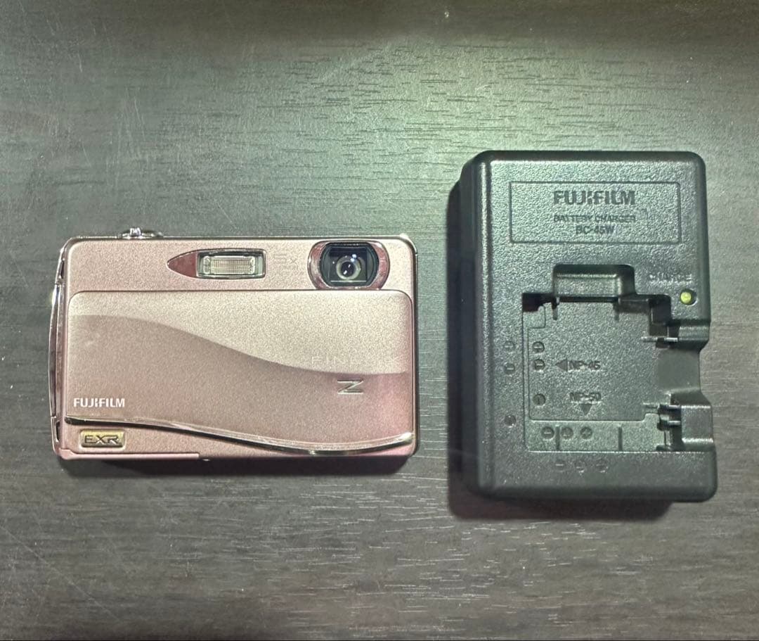 G1761 富士フイルムFINEPIX Z800EXR コンパクトデジタルカメラ