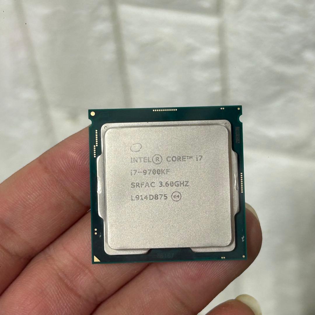 Intel core™︎ i7 i7-9700KF