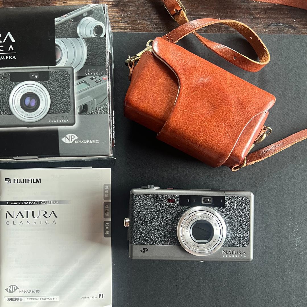 富士フイルム NATURA CLASSICA ケース付