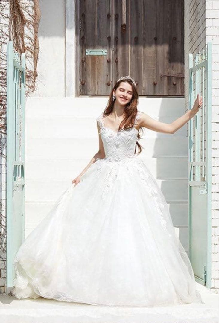 【美品】ウェディングドレス Barbie フラワーレース