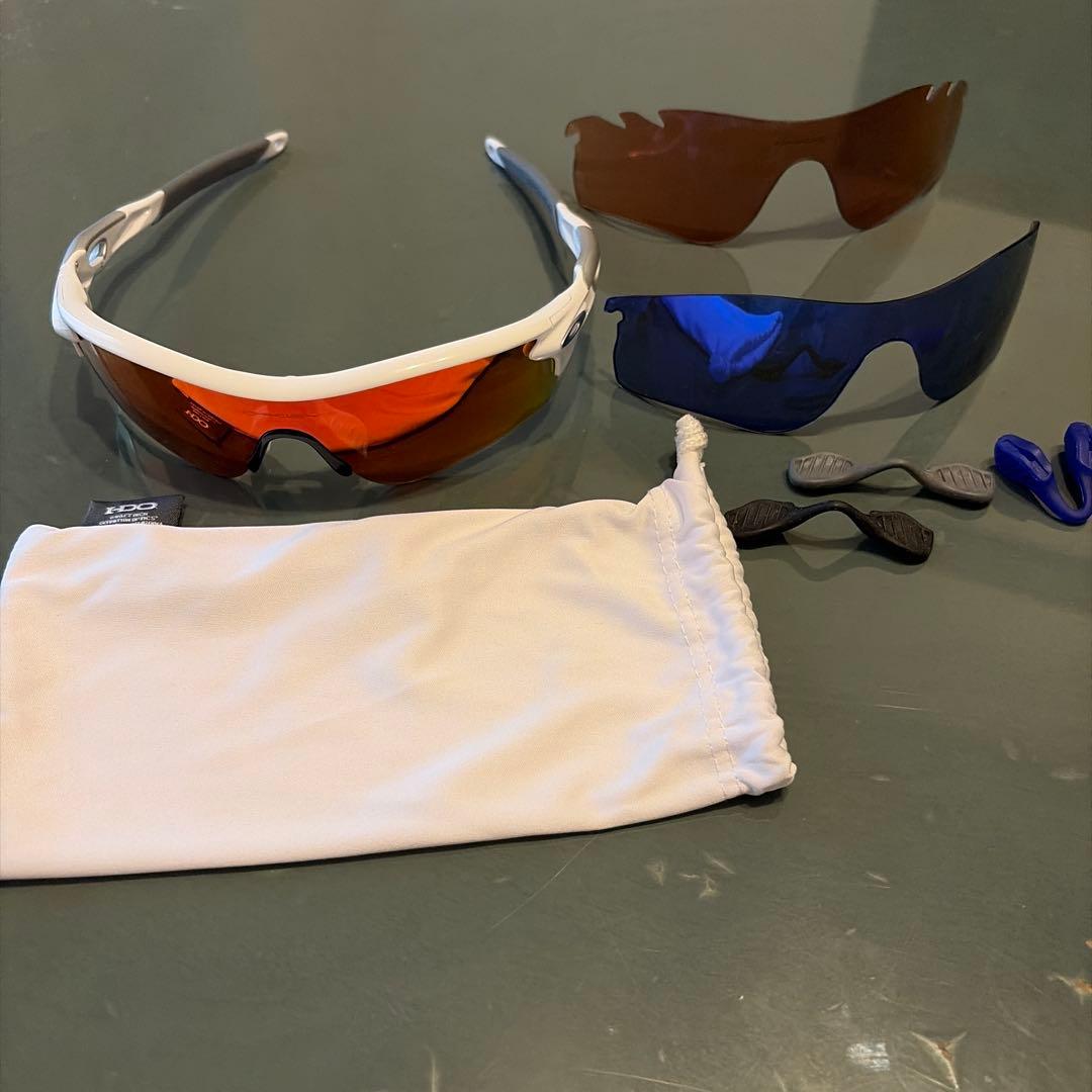 オークリー　OAKLEY レーダーロックパス　替レンズ2枚　ケース付き