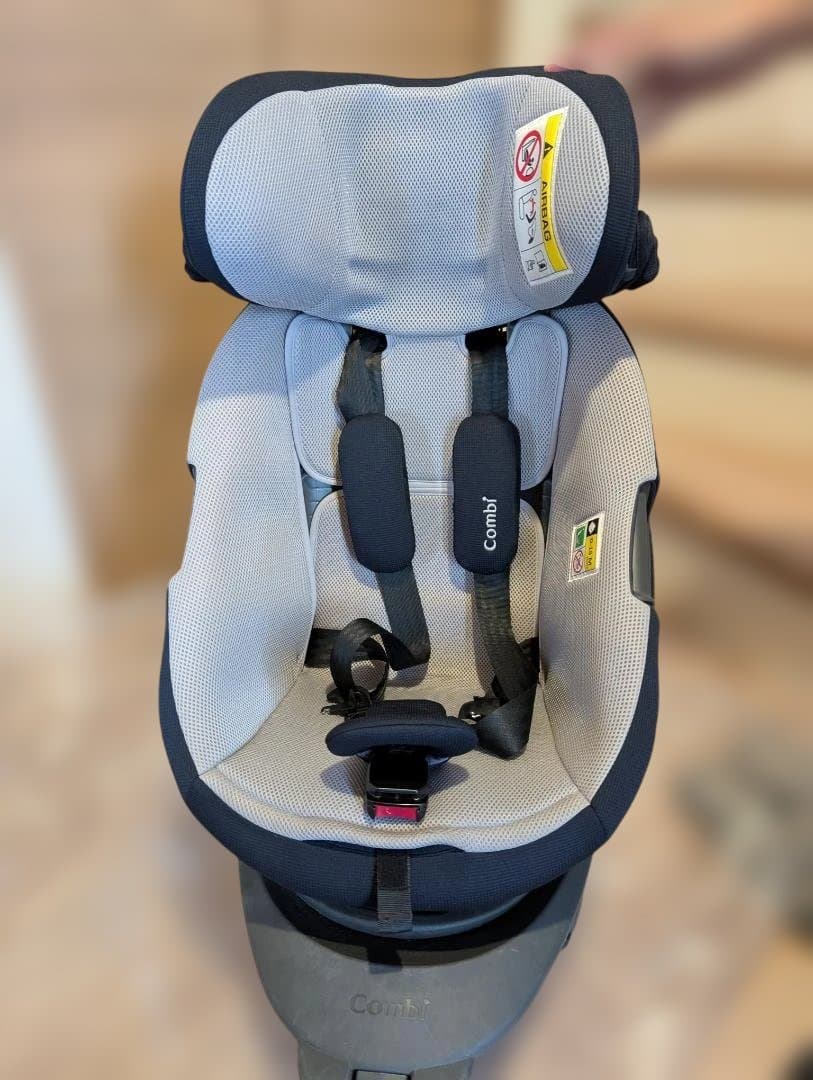 【美品】コンビ チャイルドシート THE S エッグショック ZC-690