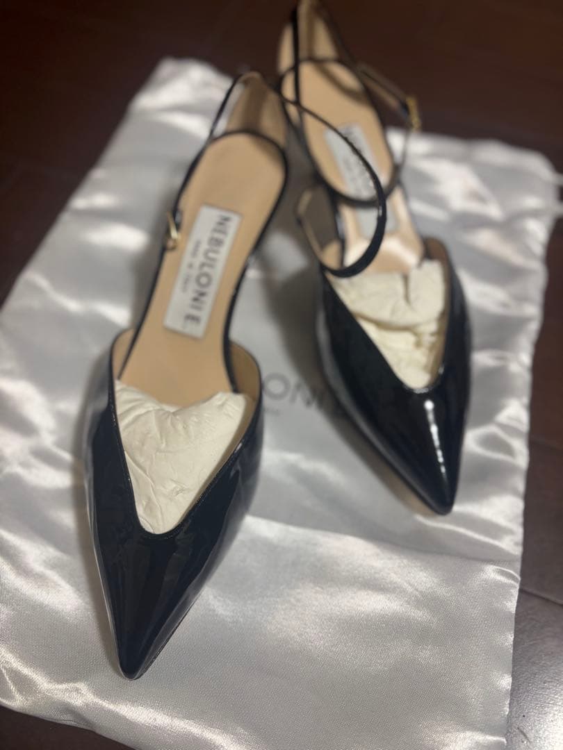 【新品未使用】EBULONIE ネブローニ ブラック サンダル 37