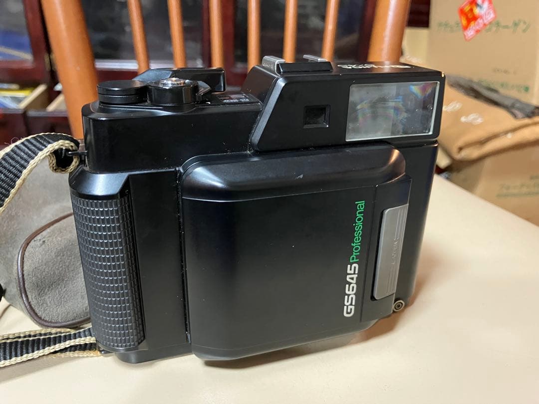 Fuji GS645 Professional カメラ