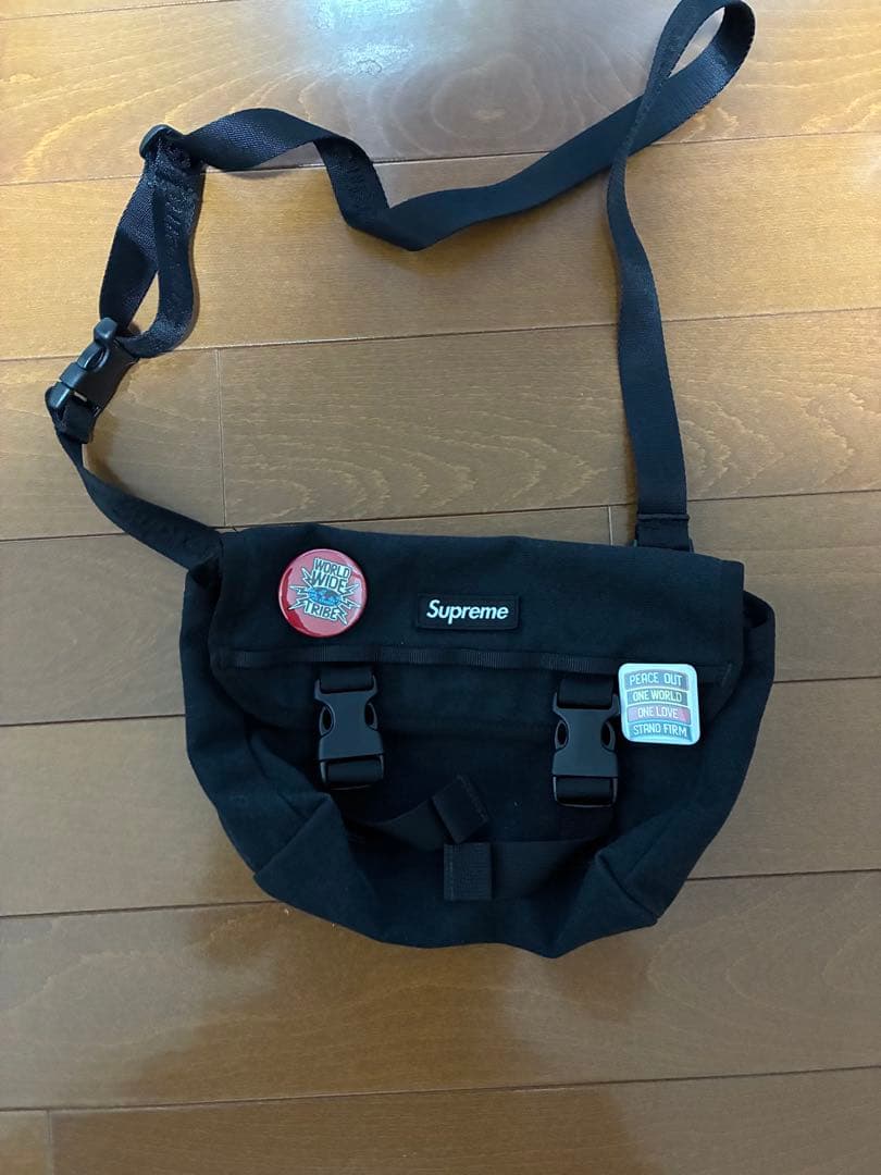 supremeショルダーバック