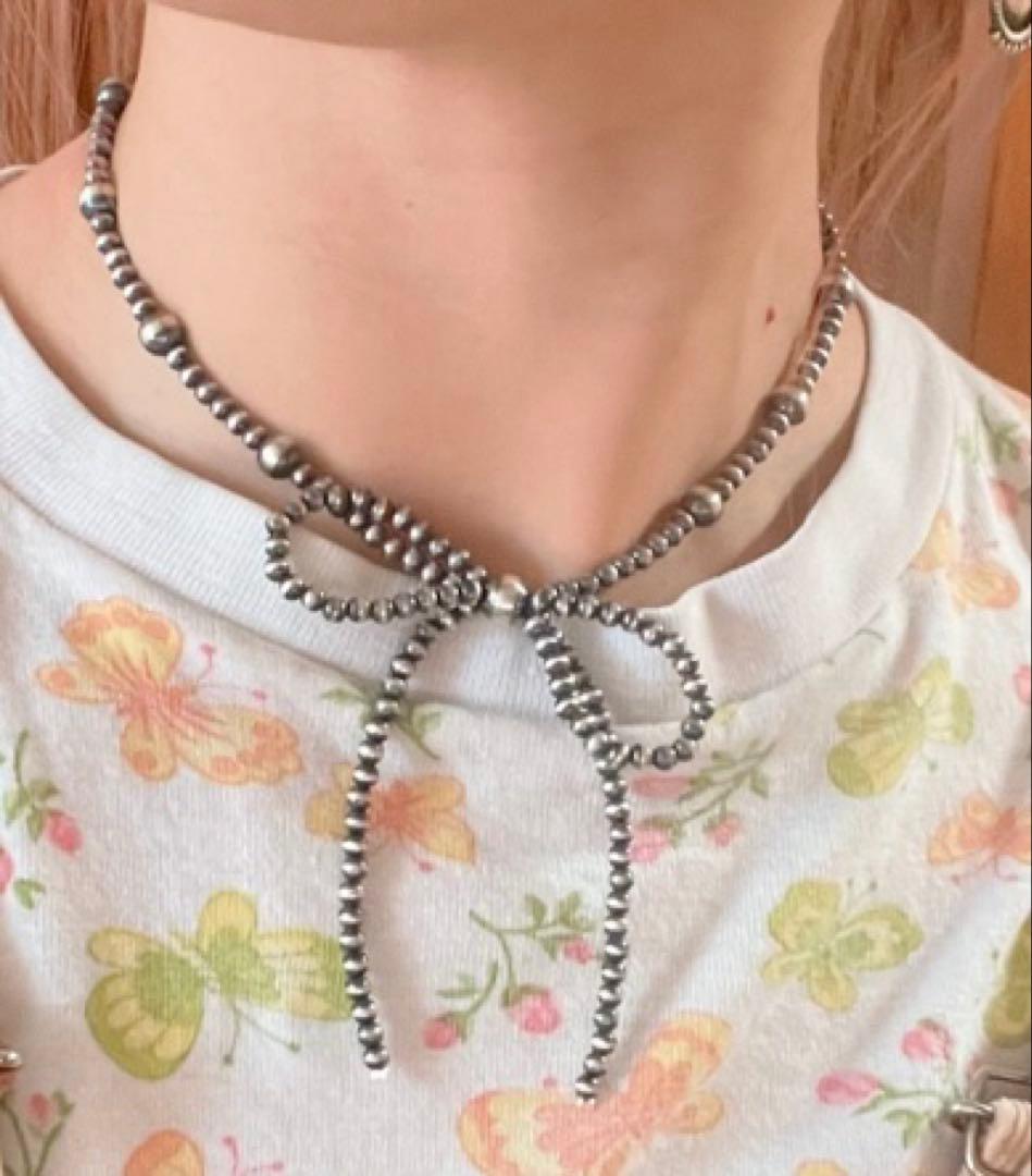 ナバホパールネックレス　りぼん　くすみあり