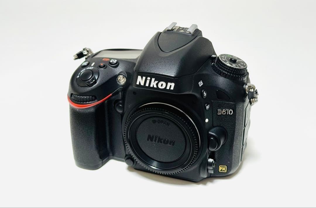 ☆撮影数15000回以下☆NikonD610ボディのみ　FXフルサイズ