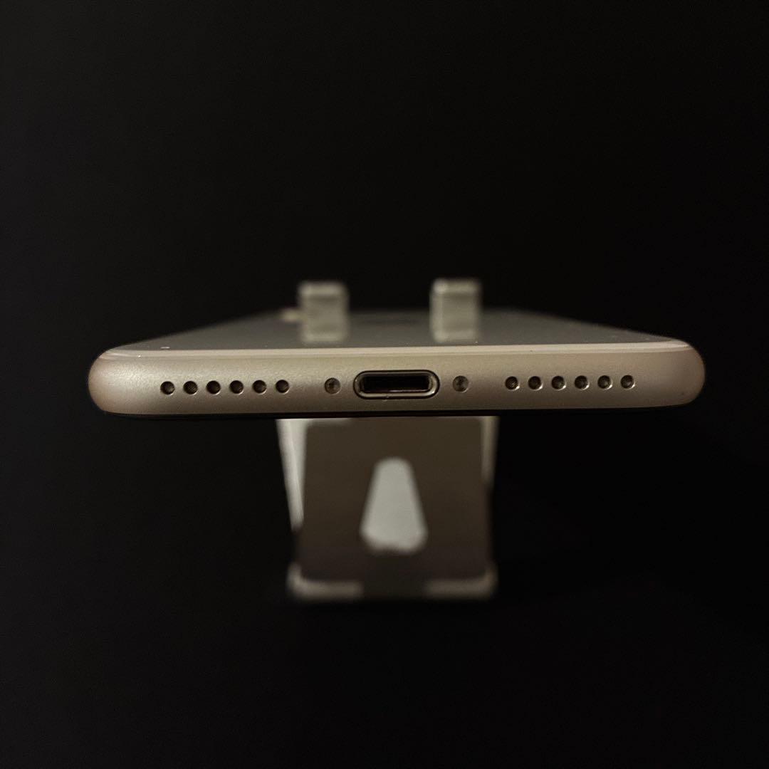 【美品】iPhone SE3 スターライト 128GB 本体 箱 ケース付き