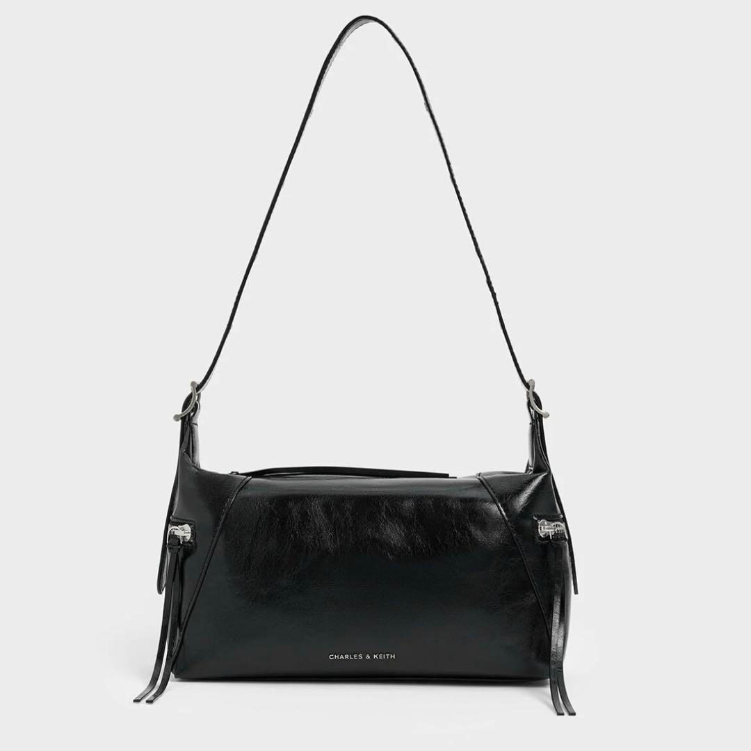 チャールズアンドキース　バッグ　ザイリア　ホーボーバッグ　ショルダーバッグ