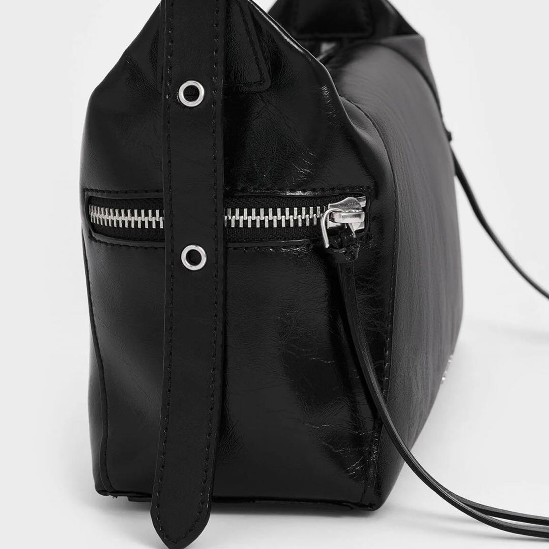 チャールズアンドキース　バッグ　ザイリア　ホーボーバッグ　ショルダーバッグ