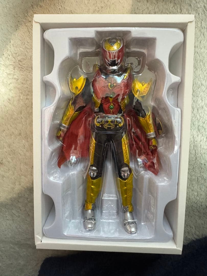 真骨彫　仮面ライダーキバ　エンペラーフォーム