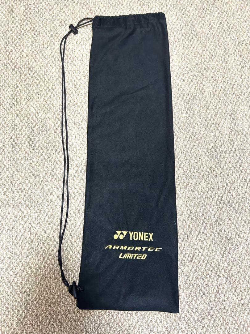 【匿名配送】 YONEX ARMORTEC 700 LIMITED ラケット