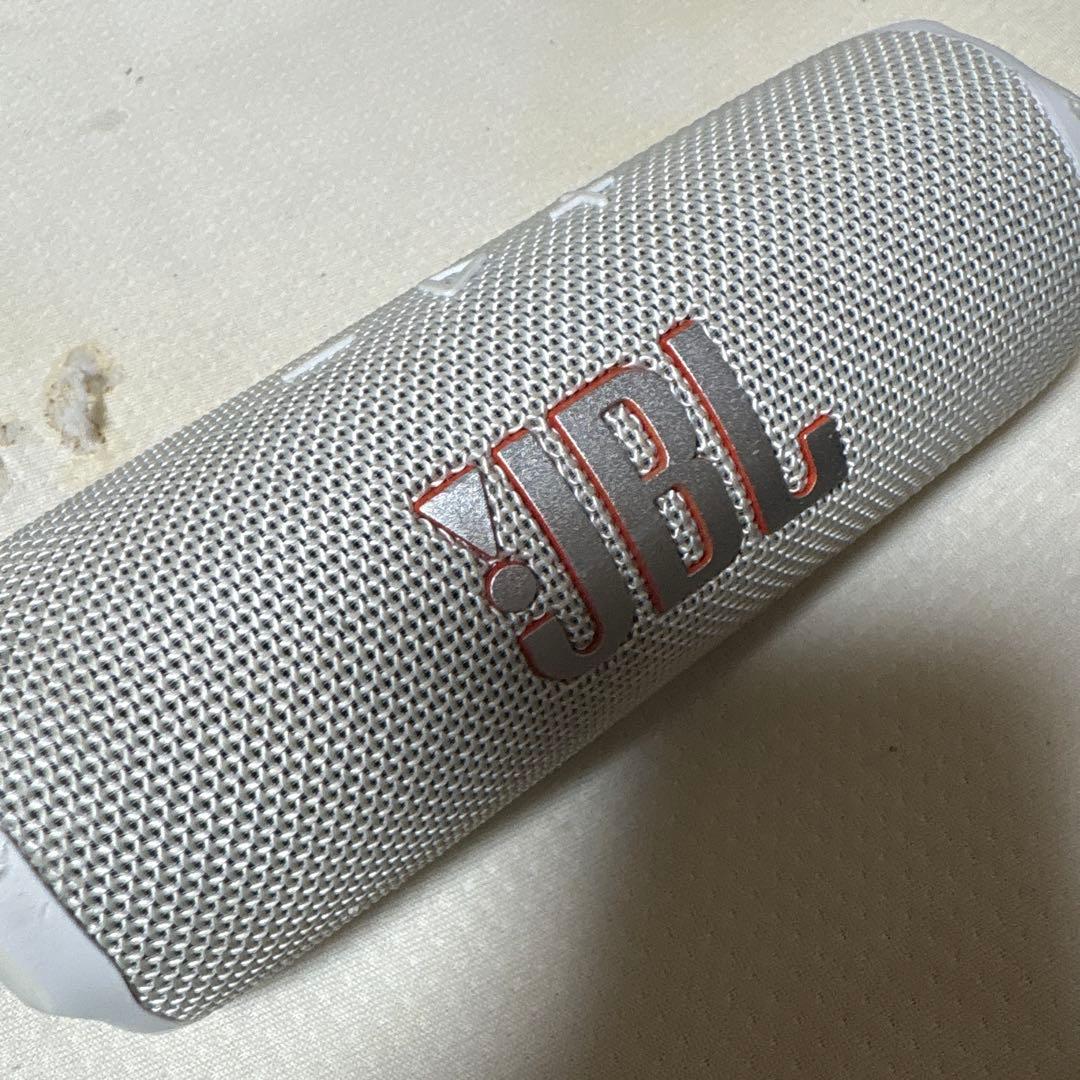 JBL FLIP7 ホワイト ワイヤレススピーカー