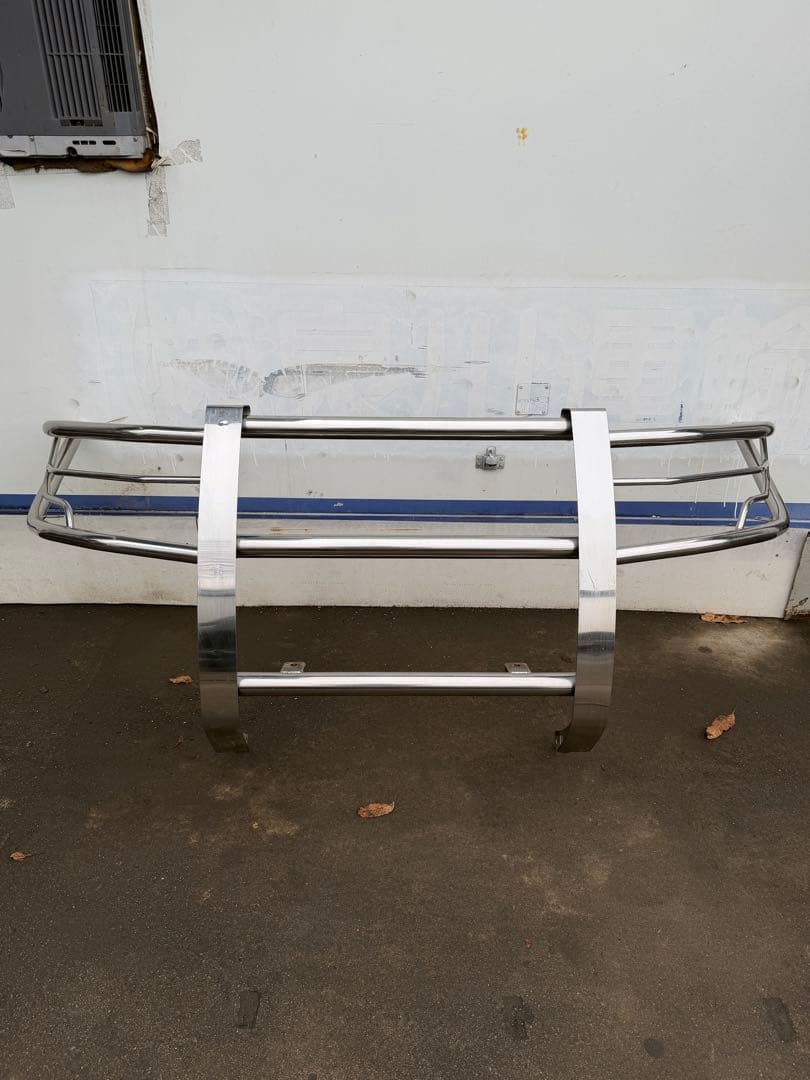 三菱 デリカD:5 フロントガードバー ブルバー ステンレス 中古