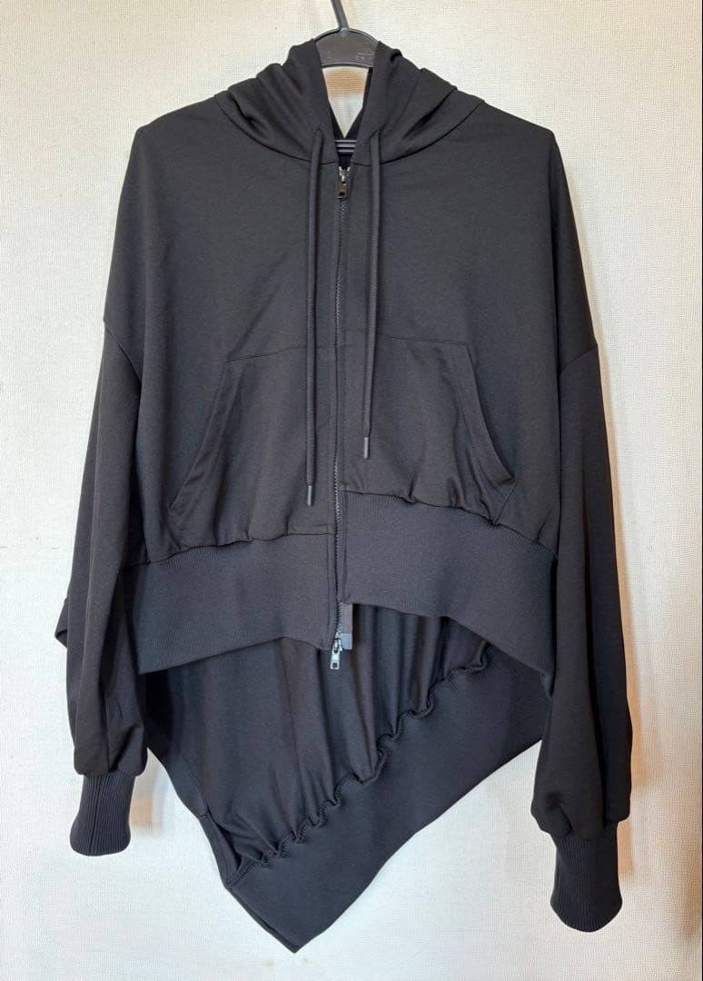 REGULATION Yohji Yamamoto 段違いフーディー