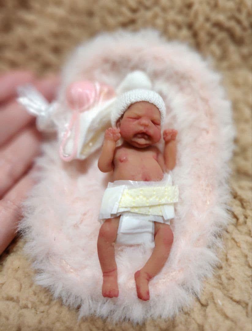 【m&mページ】　リボーンドール　【新品】フルシリコンベビー　海外作家