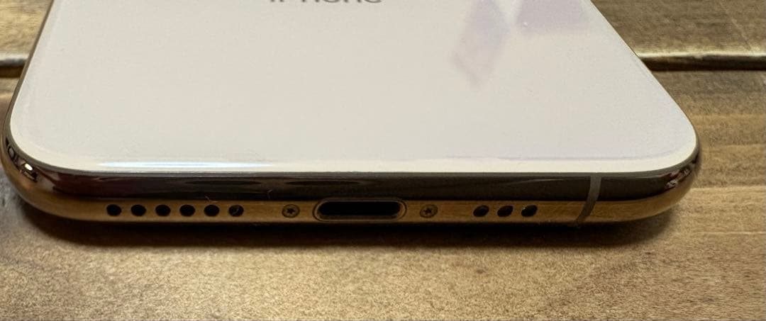 マサApple iPhone XS ゴールド 256GB simフリー