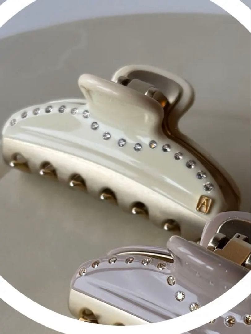 アレクサンドル ドゥ パリ　ヴァンドームクリップ ヘアクリップ　アイボリー