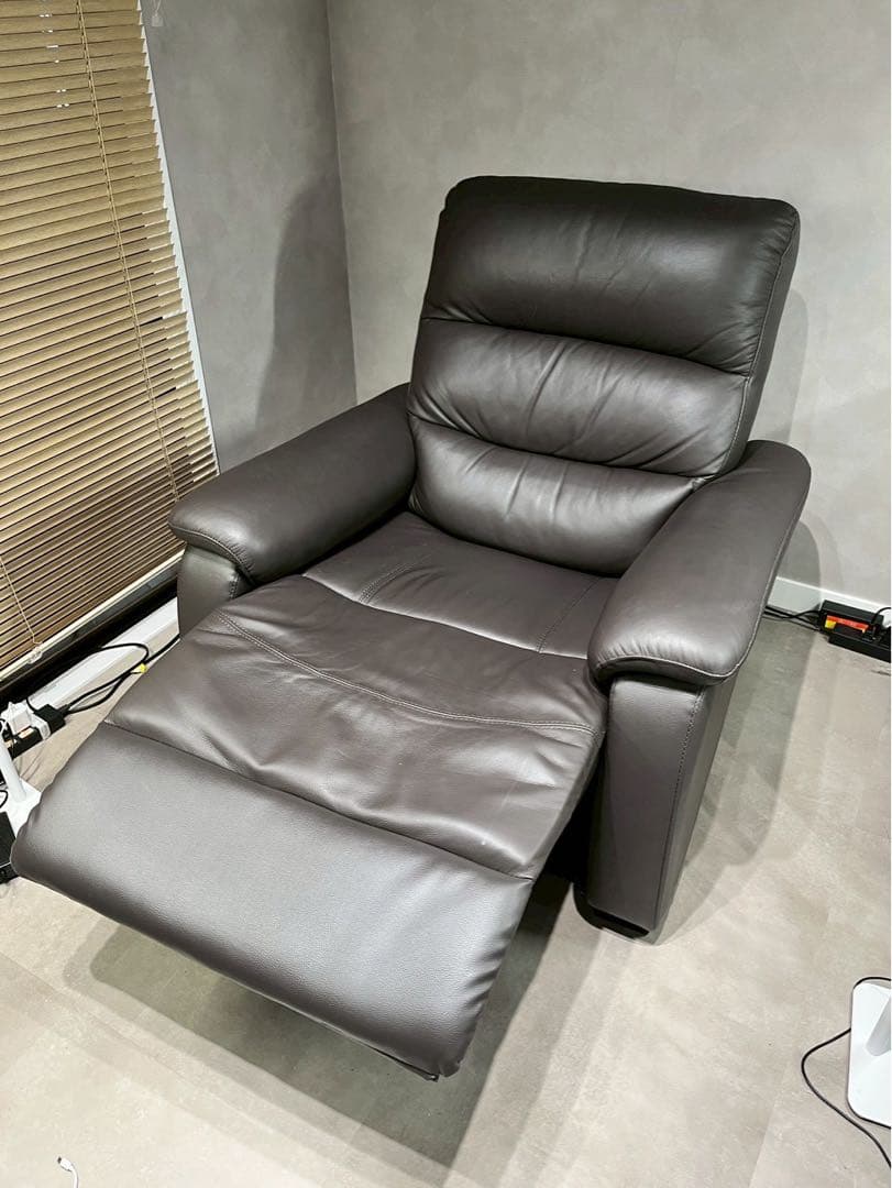 [早い者勝ち]ニトリ Nビリーバ 電動リクライニングソファ1人用 ダークブラウン