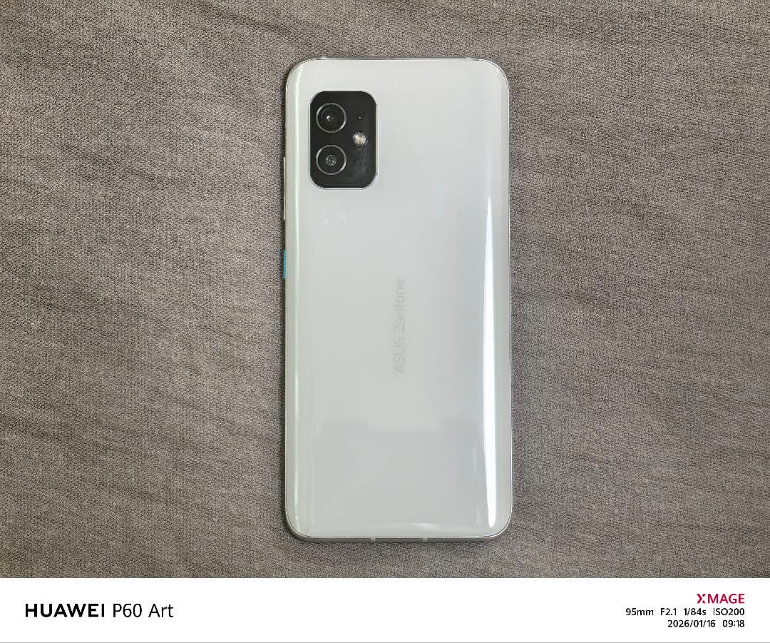 Zenfone 8 ムーンライトホワイト SIMフリー