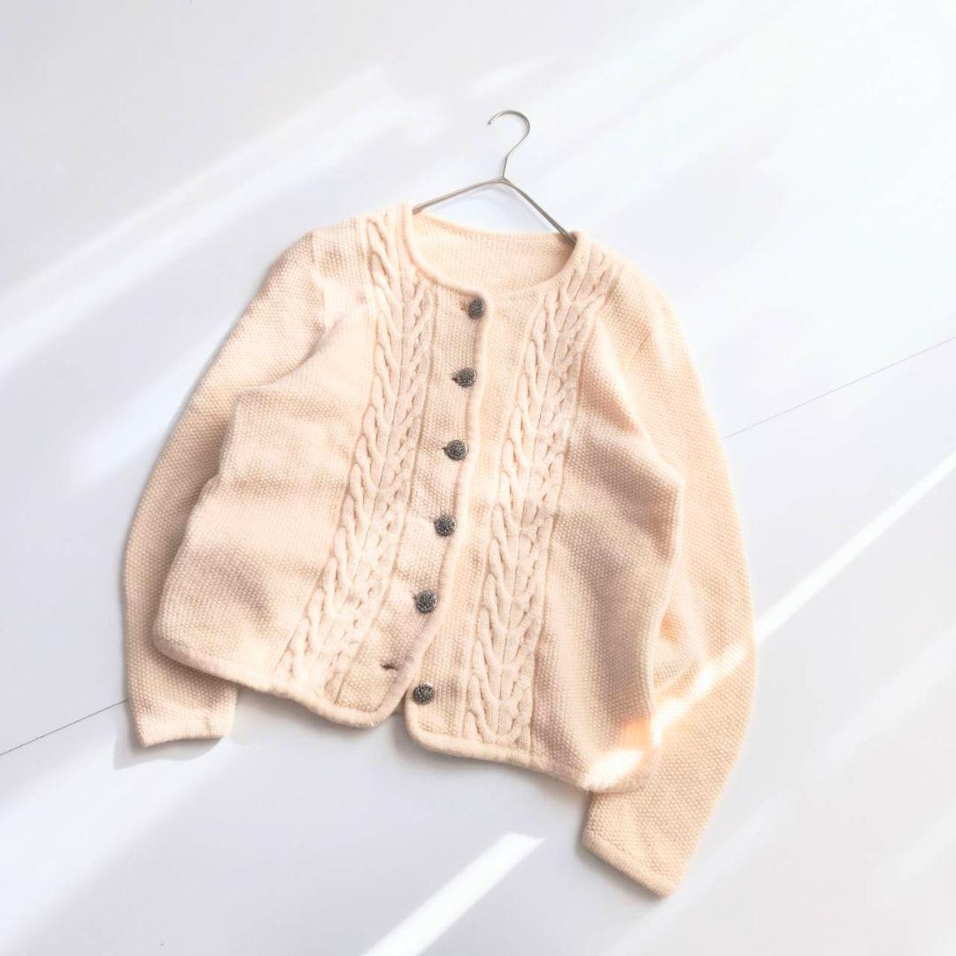 極上ピュアウール Schoeller チロルカーディガン アラン編み 花柄A23